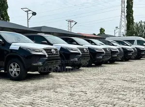 New Toyota Fortuner 4.0 RWD 2023 Black