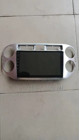 Photo - Volkswagen Tiguan 2010 Android Player
