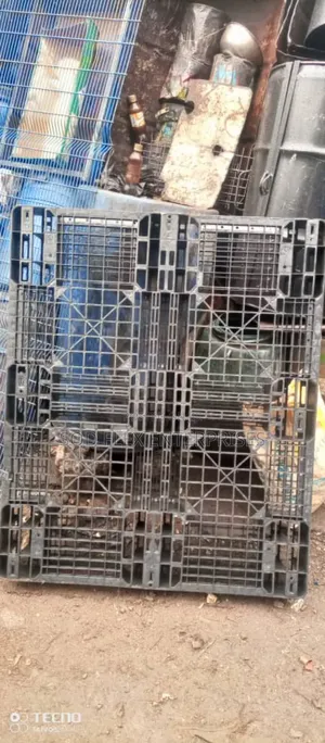 Heavy Duty Black Plastic Pallet