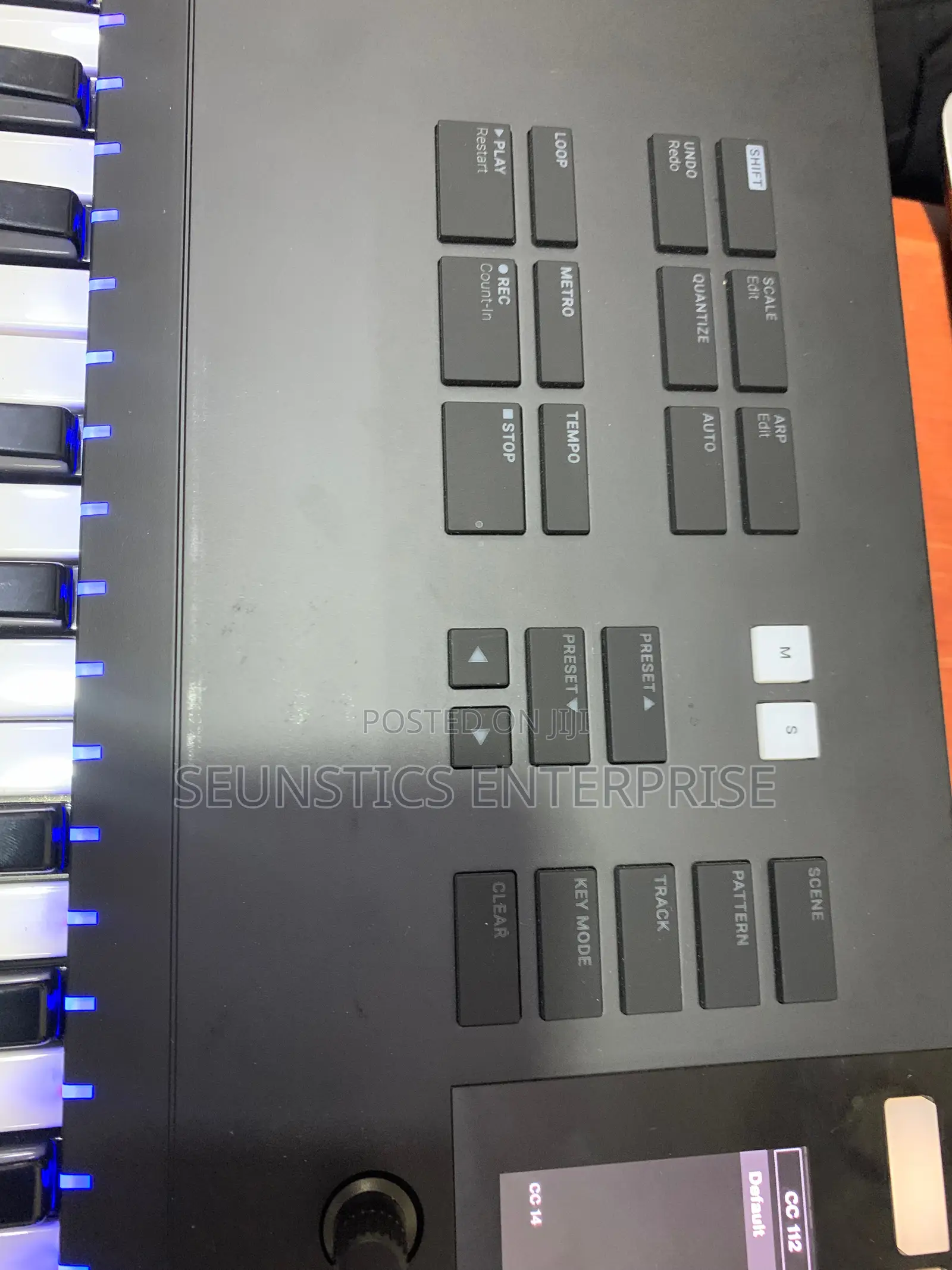 Quality Komplete Kontrol S61 Mk2 Midi Keyboard