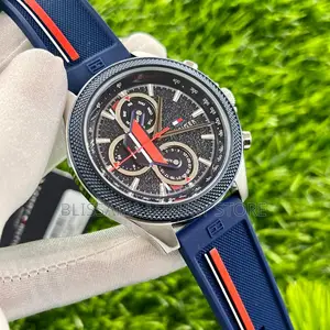 Luxury Tommy Hilfiger Rubber Strap Wristwatch