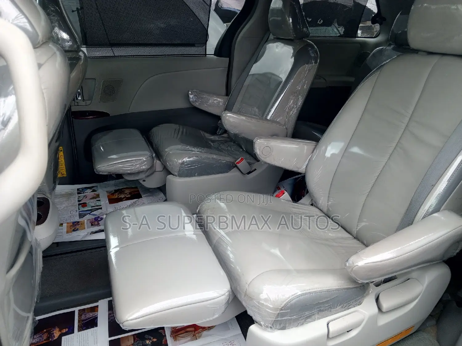 Toyota Sienna 2014 Silver
