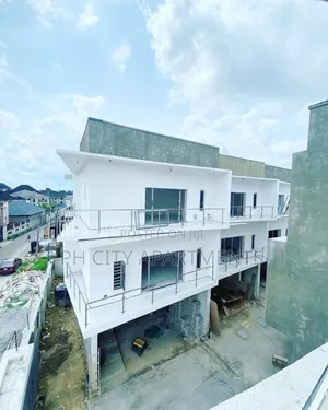4bdrm Duplex in Port-Harcourt for sale