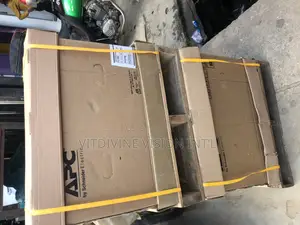 APC Smart -UPS 3000kva, 3.0kva,3kva Digital Screen