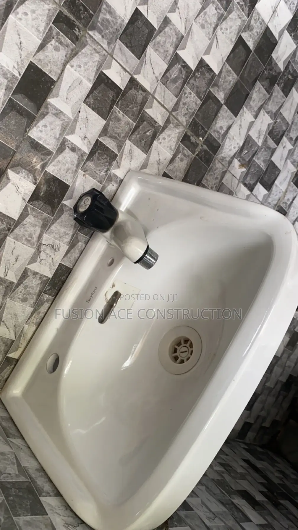 Cleaning and Fumigating Services