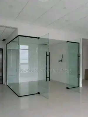 Frame and Frameless Glass Office Partitioning