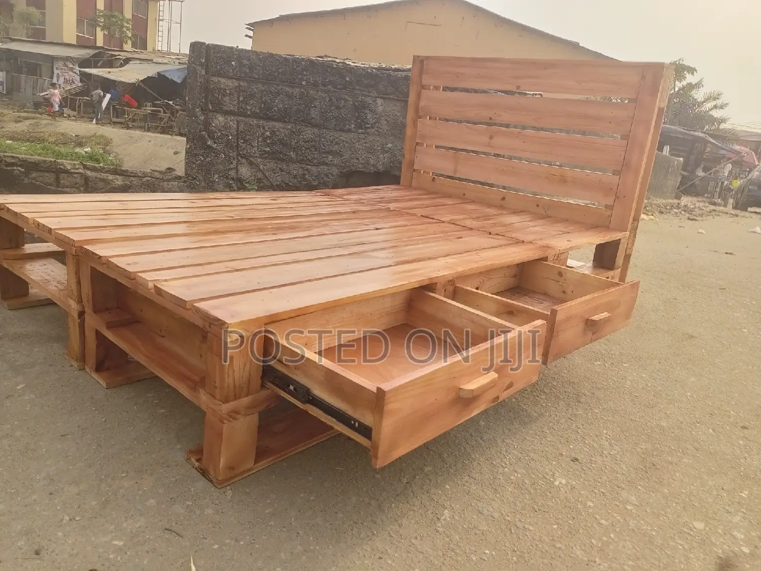 4by6 Pallet Bedframe With Two Inbuilt Drawer
