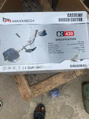 Maxmech Gasoline Brush Cutter or Grass Cutting Machine