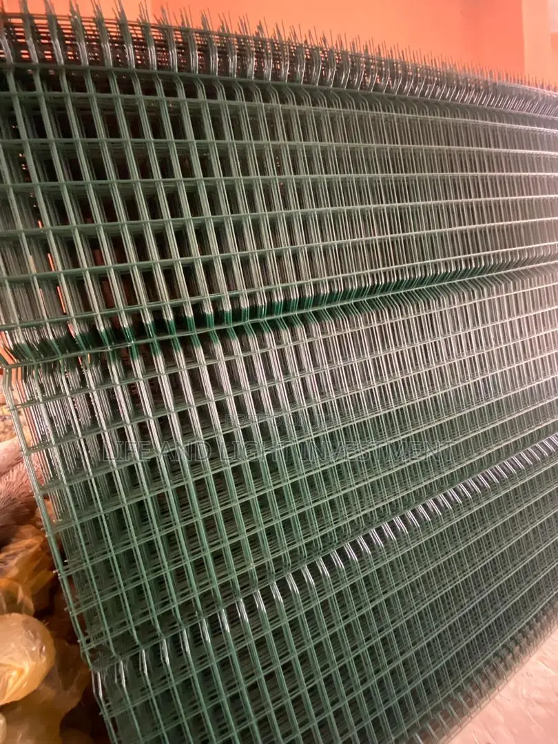 Wire Mesh With Pole Accessories