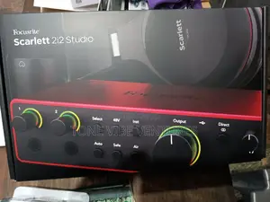 Focurite Scarlett 2i2 Studio 4th Generation