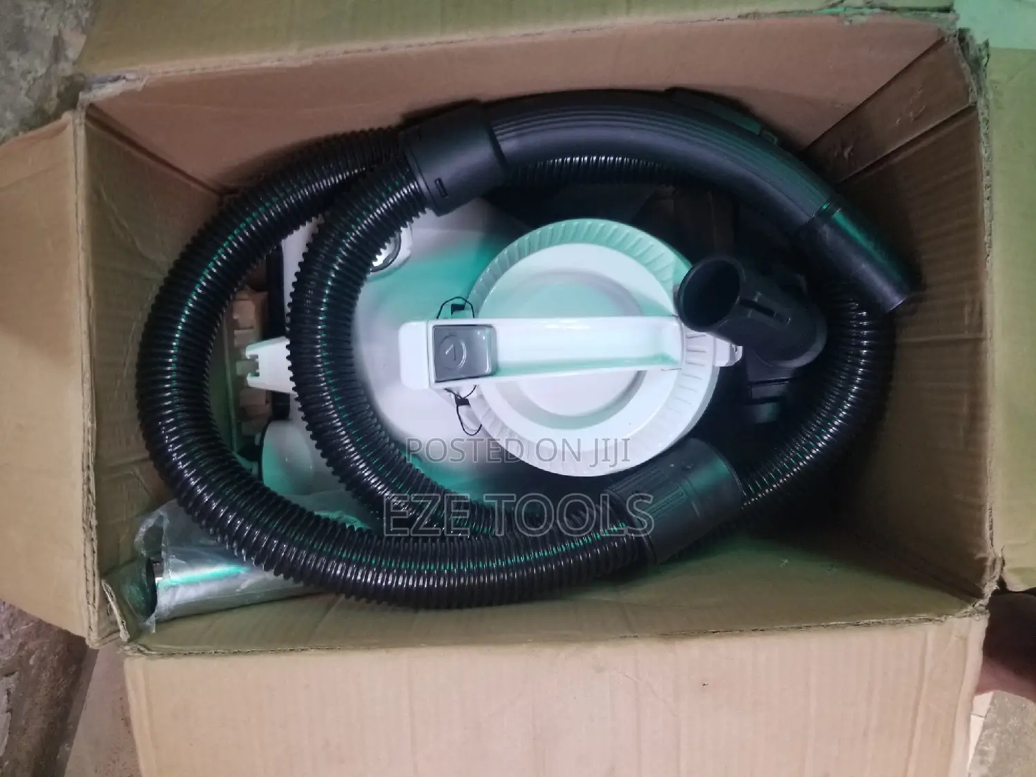 Bayless Cylinder Vacuum