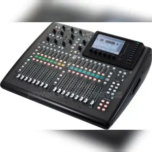 Photo - Behringer Digital Mixer X32 Compact