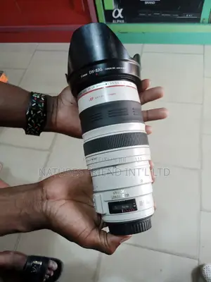 Cannon Lens 28-300mm London Used