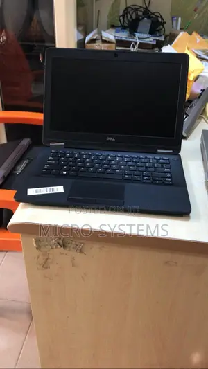 Laptop Dell Latitude 12 E7270 8GB Intel Core I7 SSD 512GB