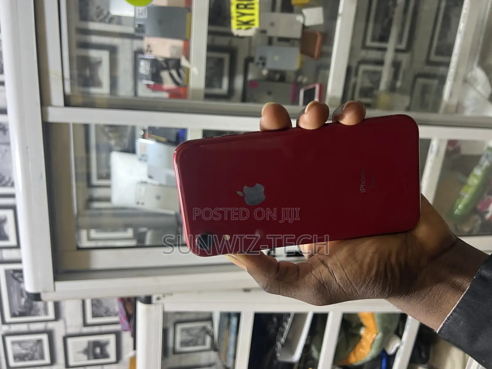 Apple iPhone XR 64 GB Red