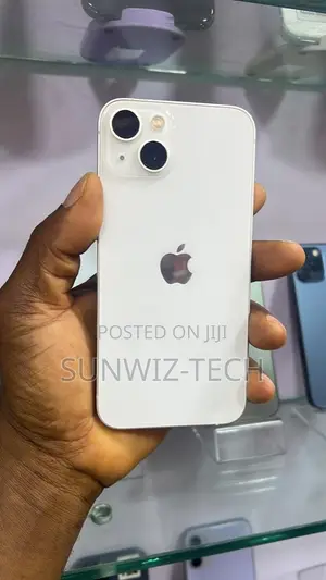Apple iPhone 13 128 GB White