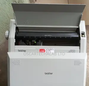 Brother TEXSTAR MD Electronic Typewriter.