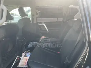 Toyota Land Cruiser Prado 2022 Black