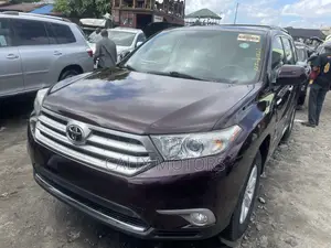 Toyota Highlander 2012 Red
