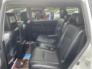 Toyota Highlander 2013 Silver