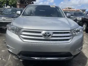 Toyota Highlander 2013 Silver