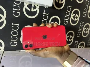Apple iPhone 11 128 GB Red