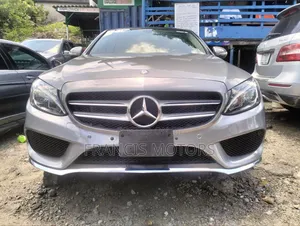 Mercedes-Benz C300 2016 Gray