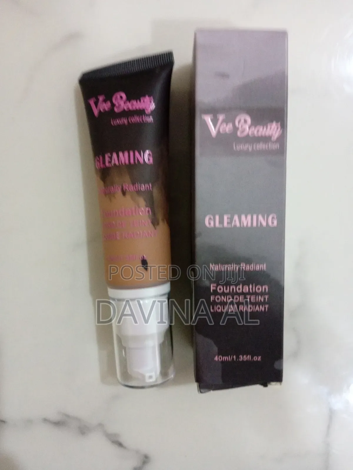 Vee Beauty Gleaming Cream Foundation