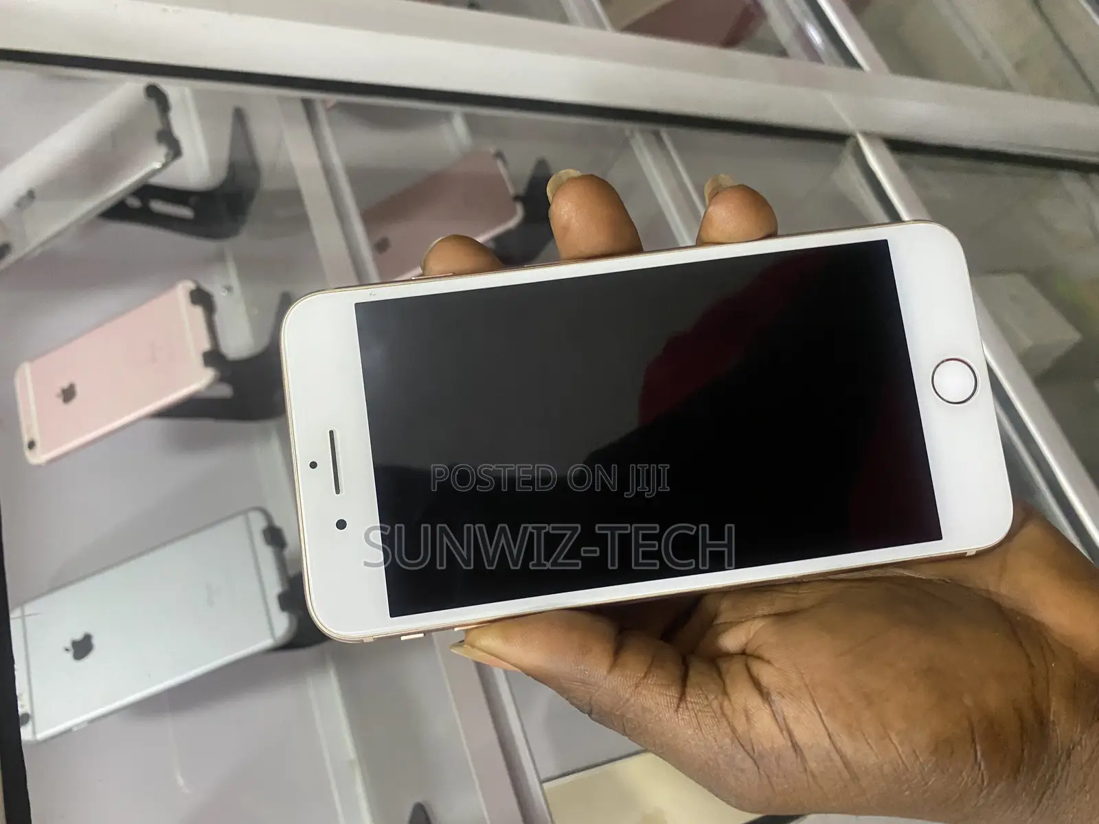 Apple iPhone 8 Plus 64 GB Gold