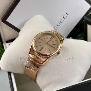 Gucci Quality Luxury Female Chain Wristwatch