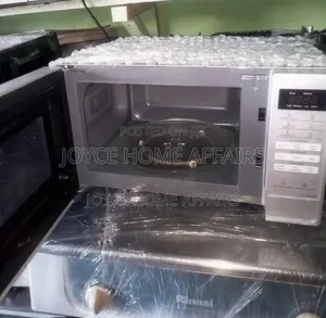 Neatly Used Microwave 20liter