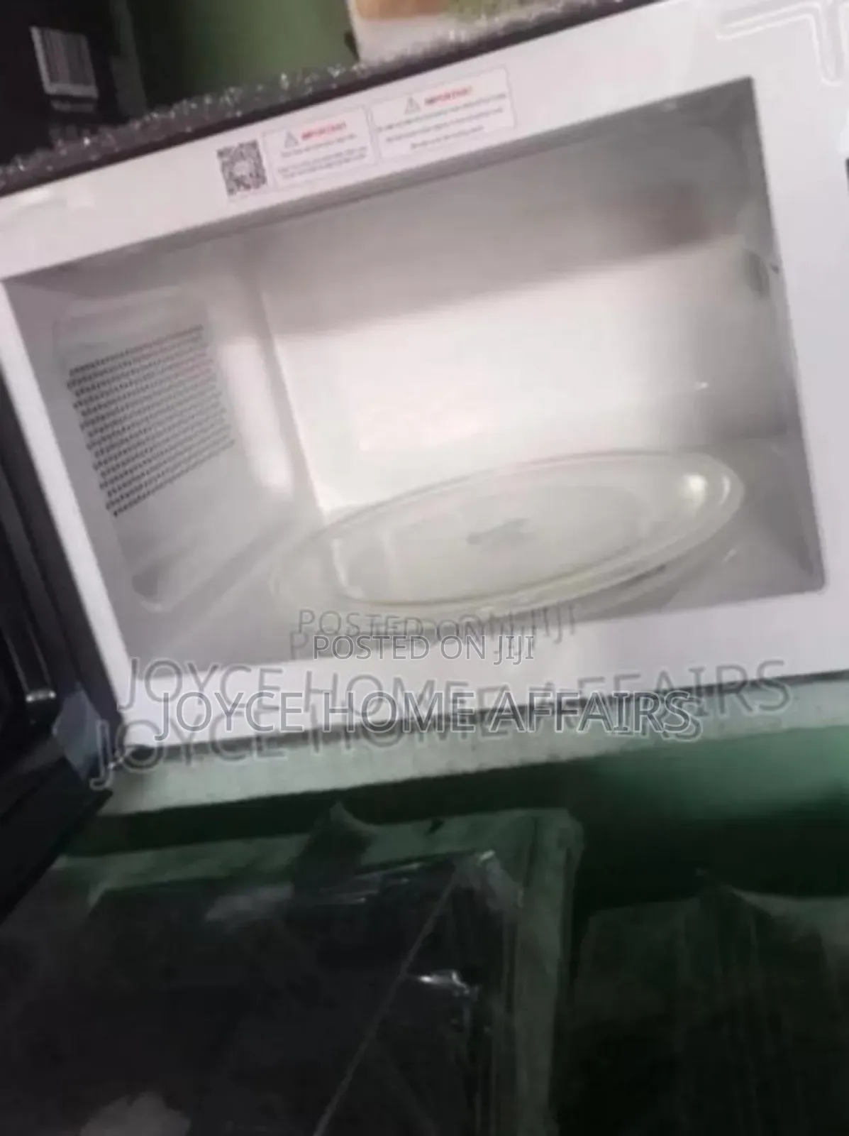 Neatly Used Microwave 20liter