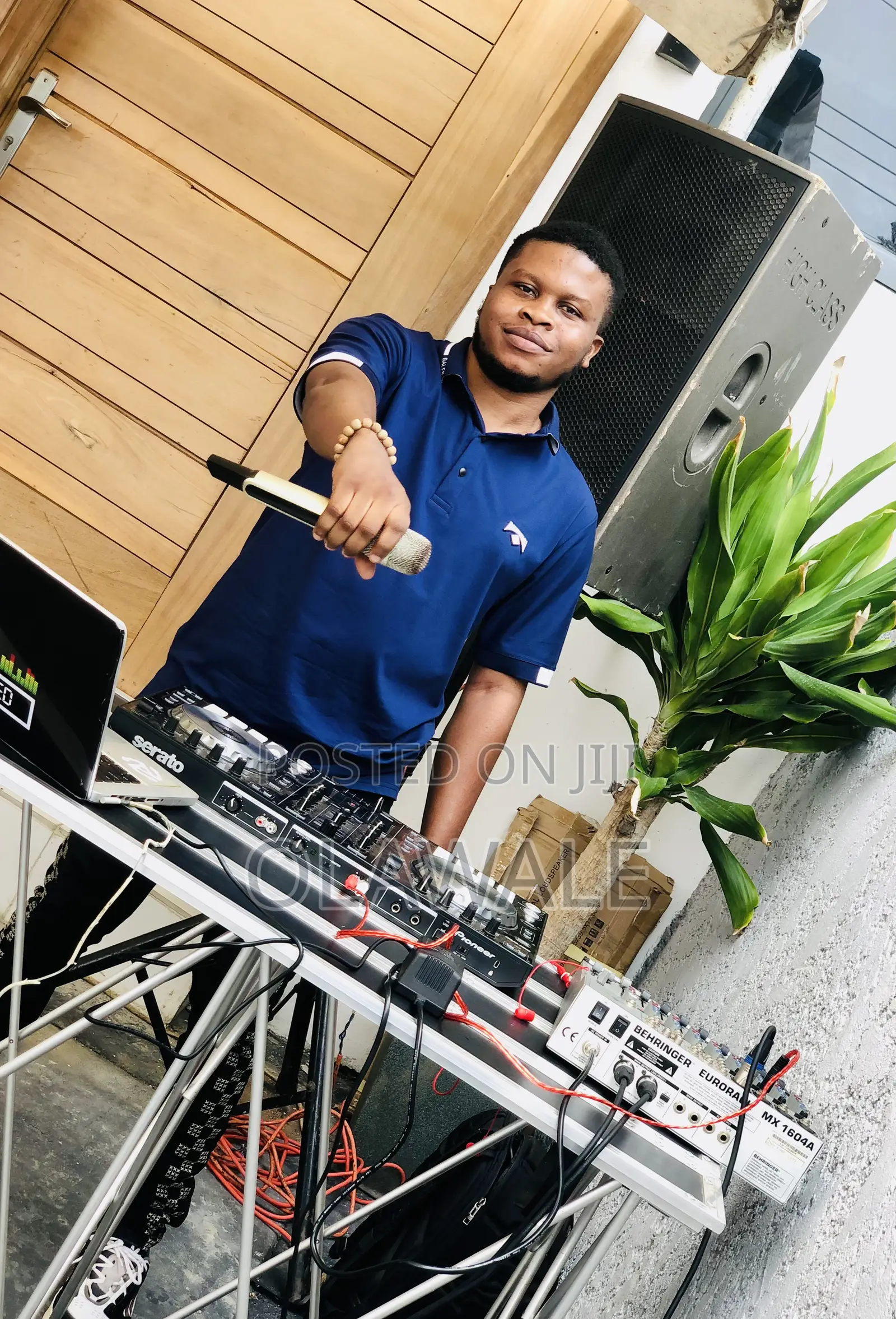 Dj Shugga Service