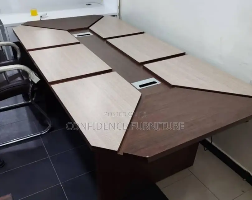 8 Seaters Conference Meeting Table