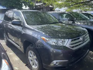 Toyota Highlander 2013 Gray