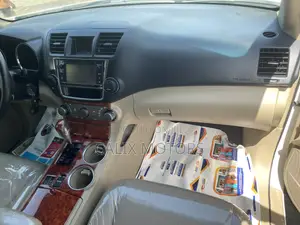 Toyota Highlander 2013 White