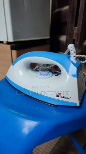 Saisho 3 in 1 Steam, Dry Spray Pressing Iron Low Power Usage