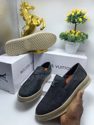Louis Vuitton Men's Flat Shoes