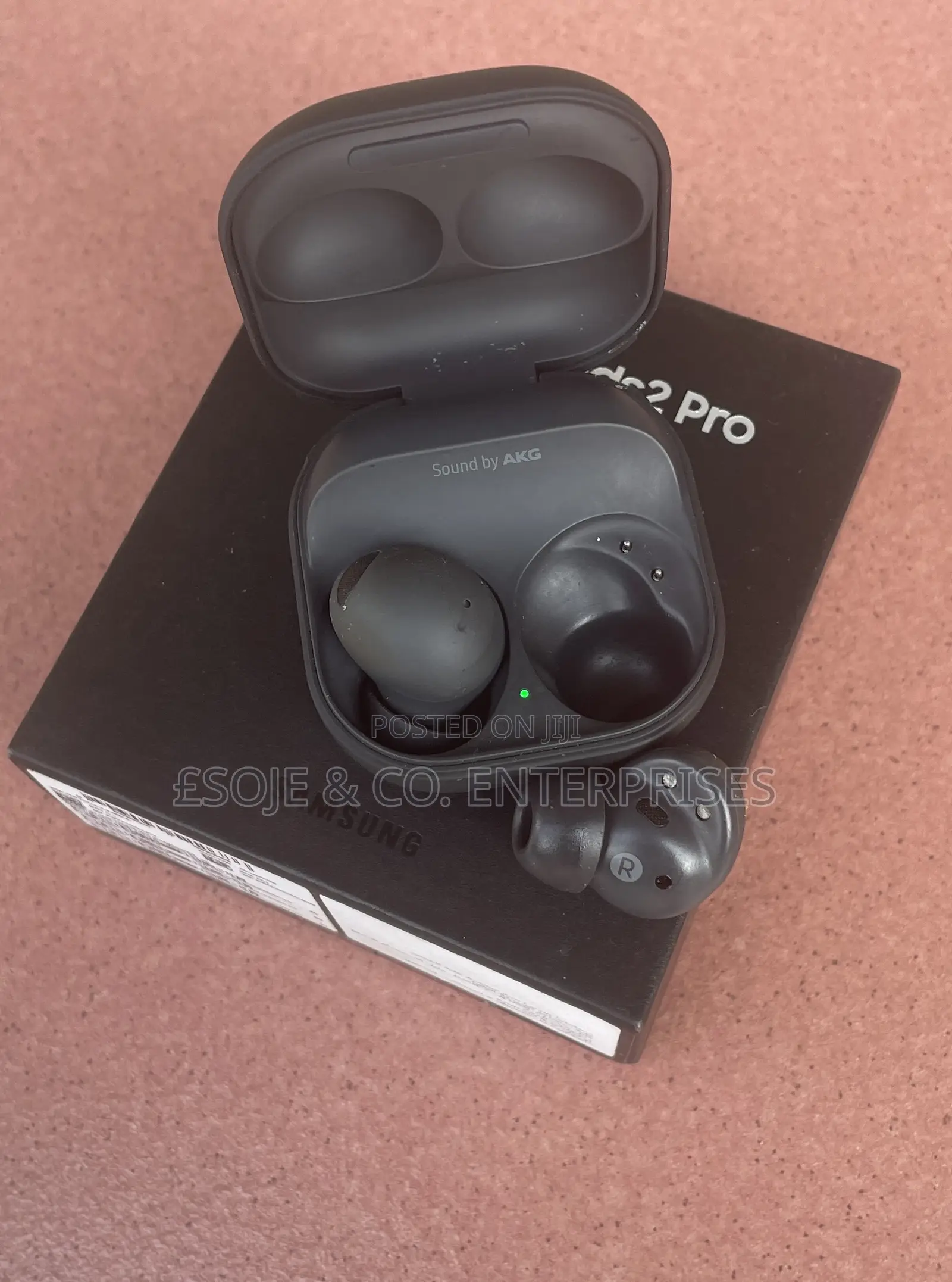 Used Samsung Galaxy Buds2 Pro