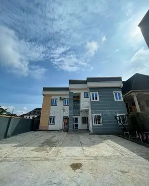 For Sale: 11 Rooms Functional Hotel