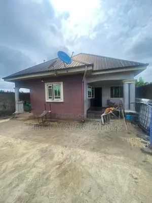 Photo - 4bdrm Bungalow in Port-Harcourt for sale