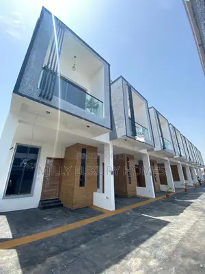 3bdrm Duplex in United Estate, Sangotedo for rent