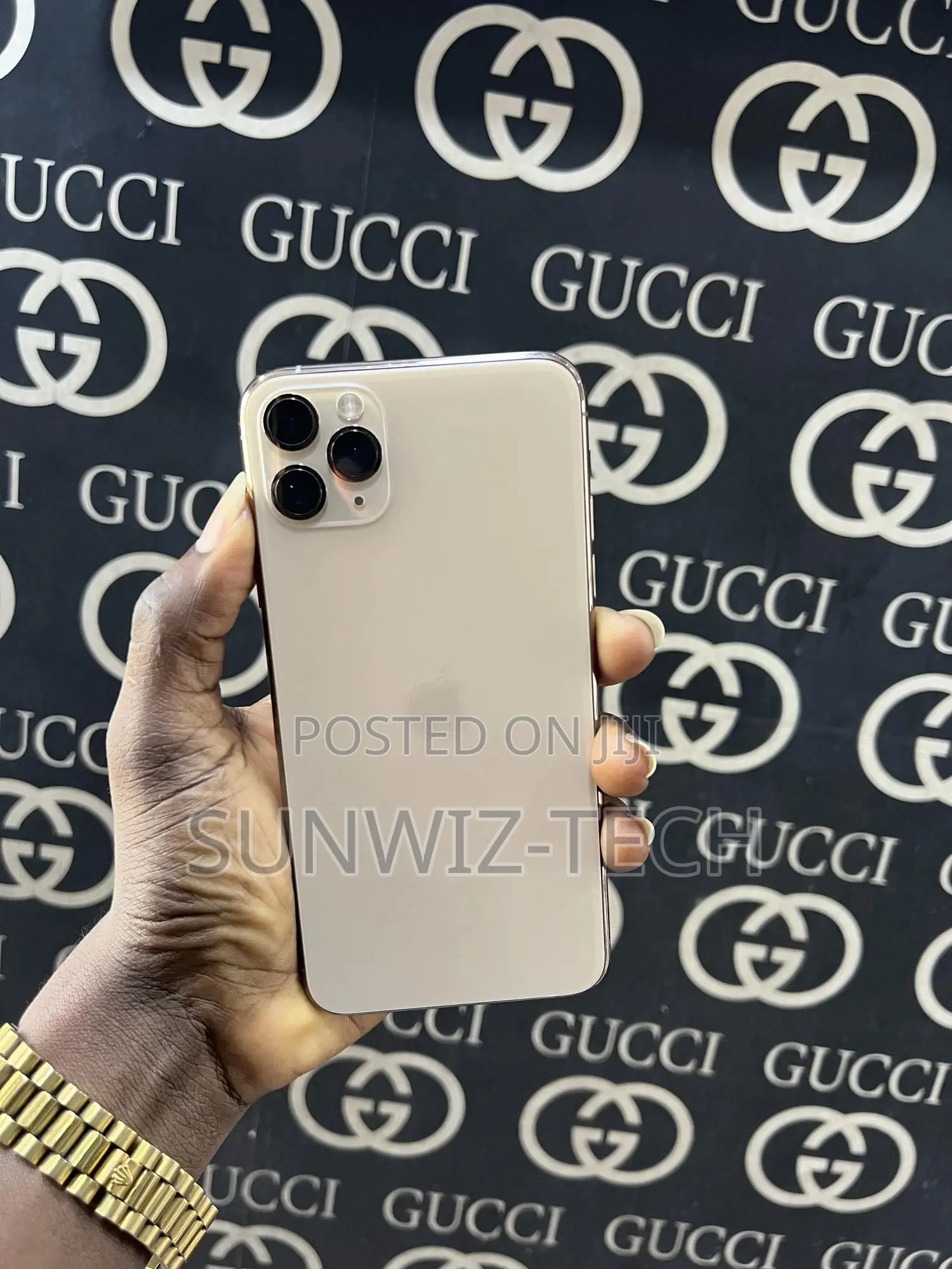 Apple iPhone 11 Pro Max 64 GB Gold