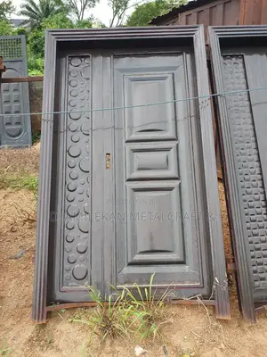 4feet/3feet Iron Doors
