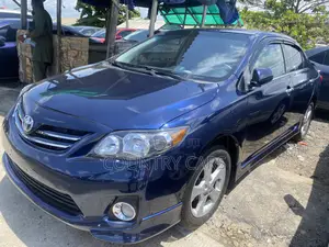 Toyota Corolla 2013 Blue