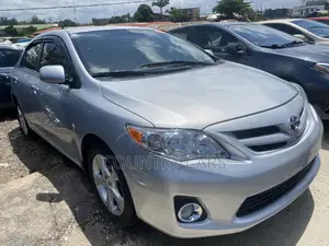 Toyota Corolla 2012 Silver