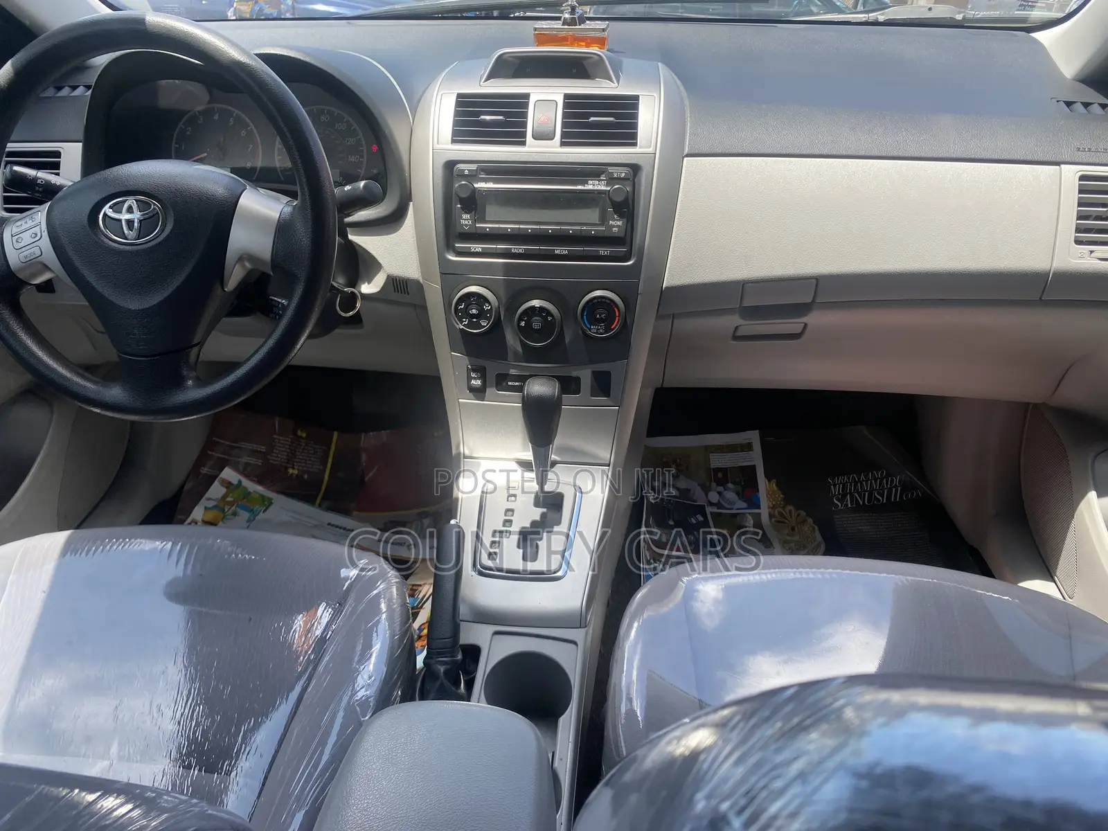 Toyota Corolla 2012 Silver