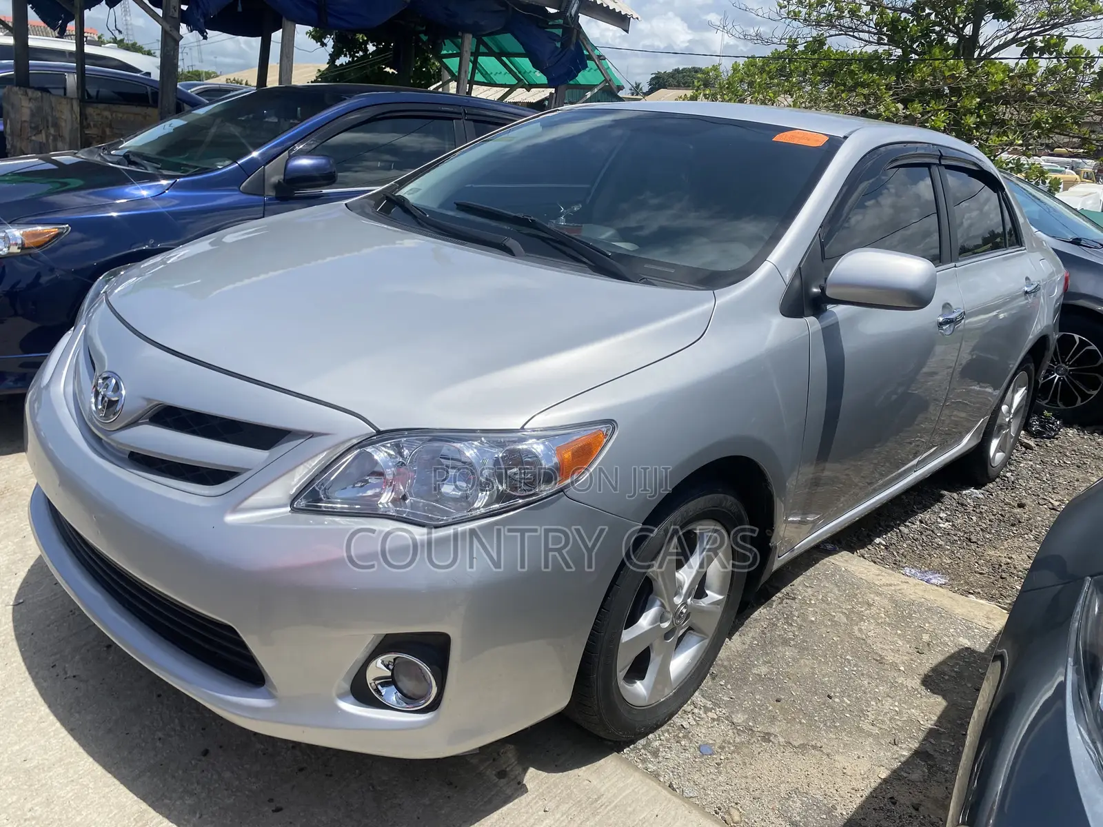 Toyota Corolla 2012 Silver
