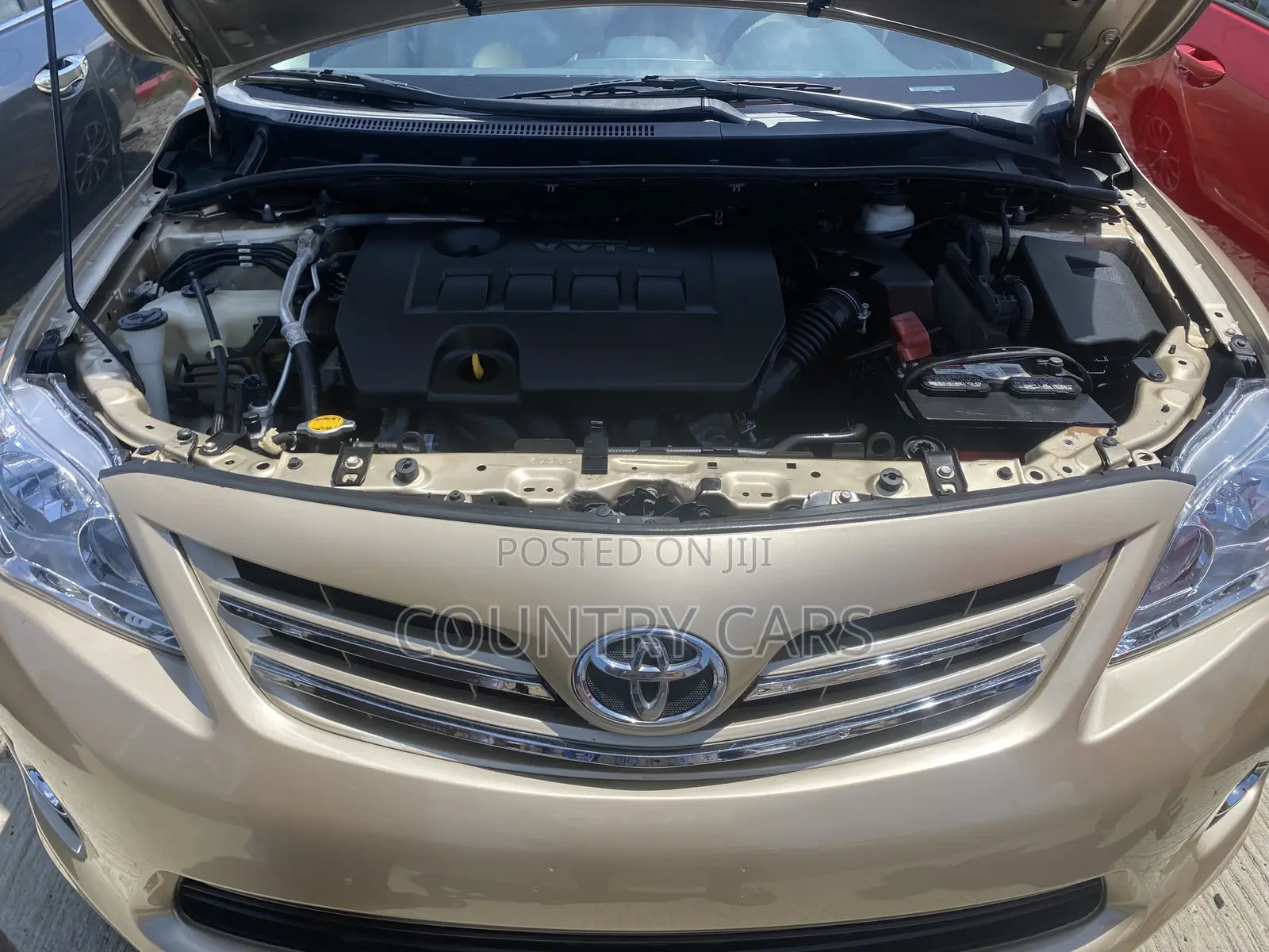 Toyota Corolla 2013 Gold