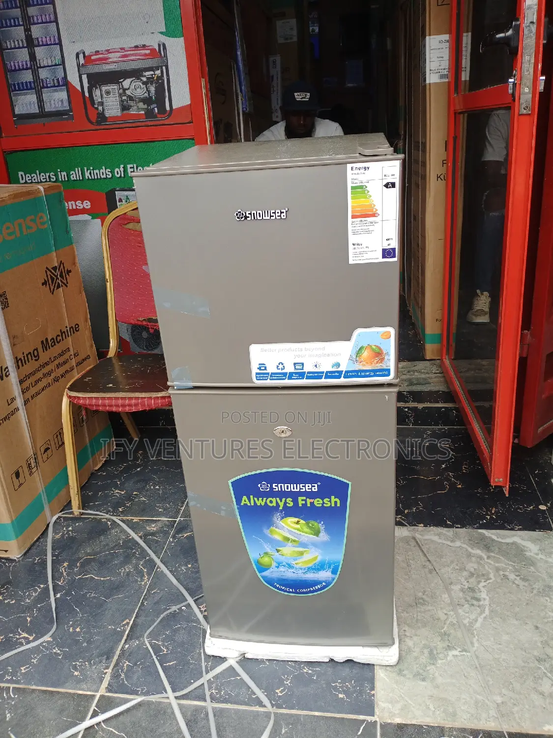 Snowsea Double Door Refrigerator 130 Litres